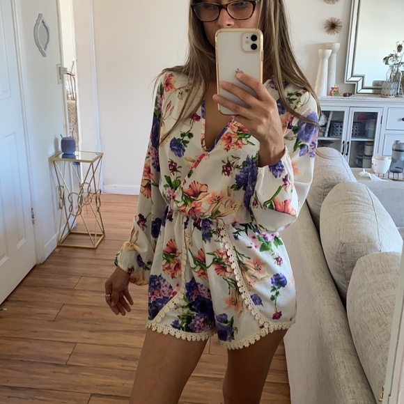 🪞 dreamy statement sleeve romper - Picture 7 of 10